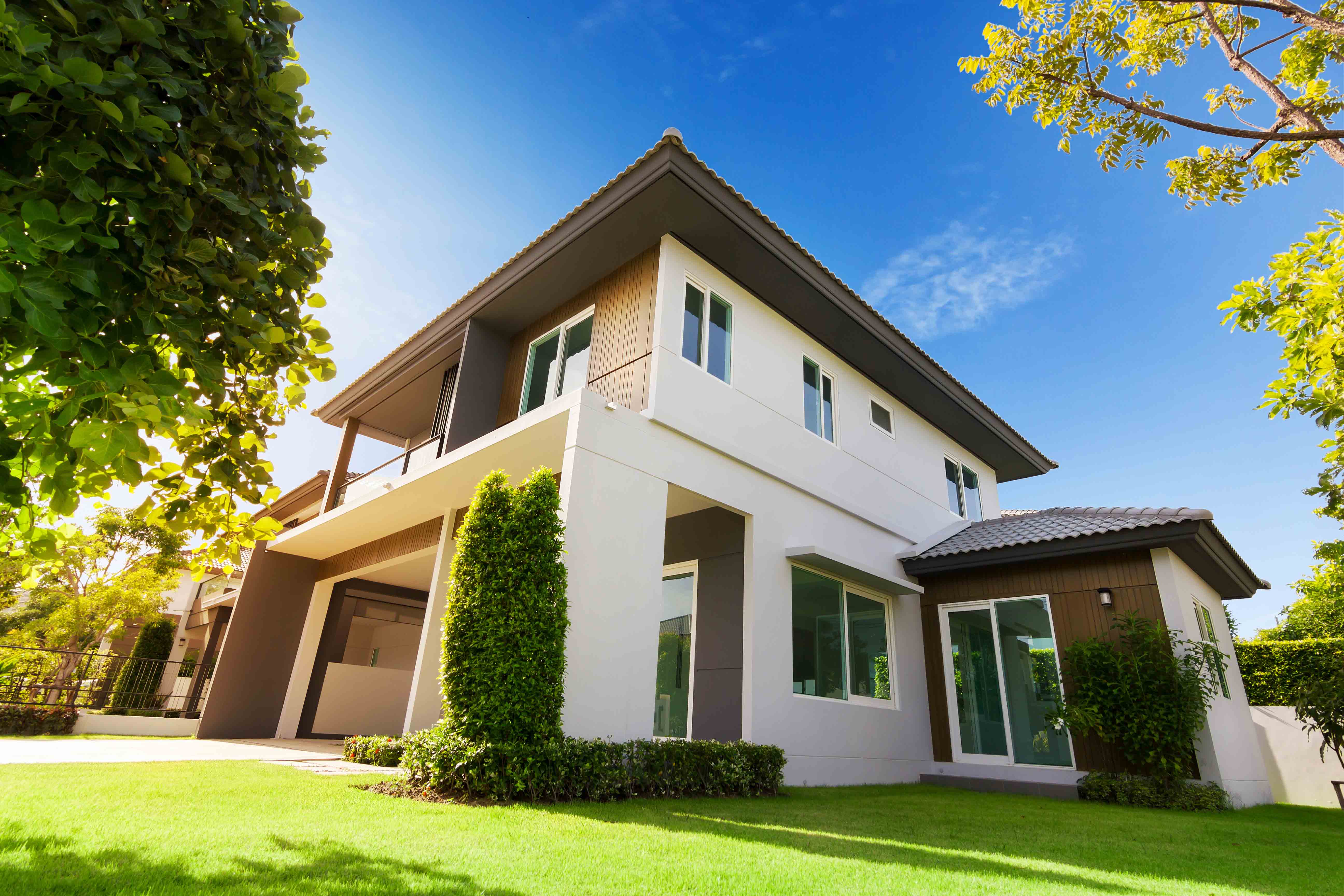 Exterior,View,Of,House,With,Green,Grass.home,For,Sale,rent,housing,And